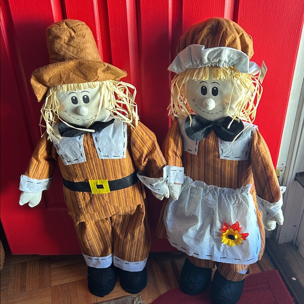 Scarecrow Couple